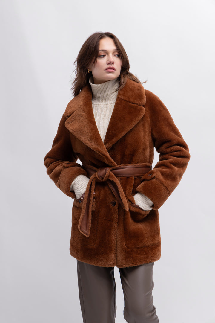 BJ20020-toffee-2-1 Παλτό Διπλής Όψης με Ζώνη – Καραμέλα - Image 1